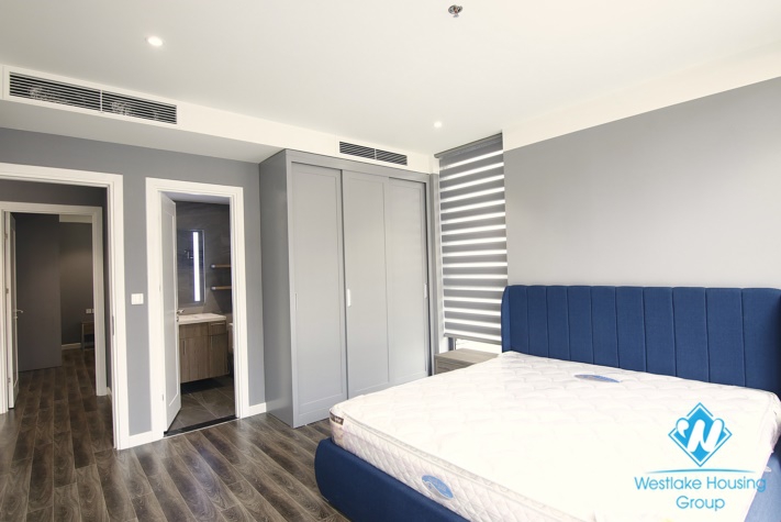 A fabulous brand- new 2 bedroom apartment for rent on Thuy Khue street